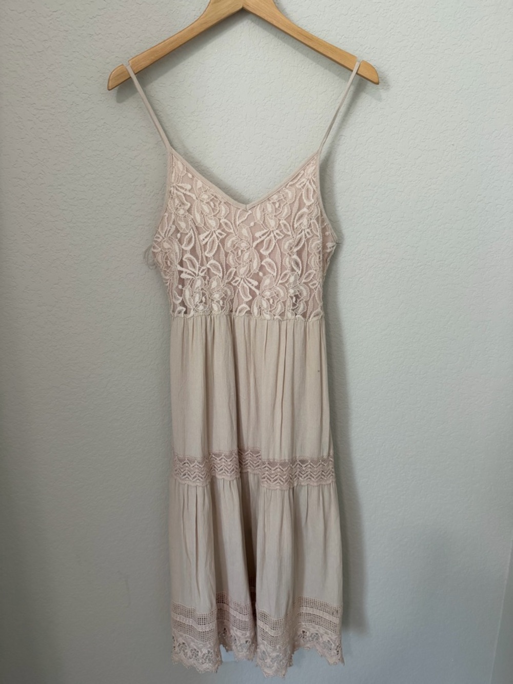 Easel Blush Lace Boho Dress Small Romantic Cottagecore Festival Midi size small - Picture 2 of 12